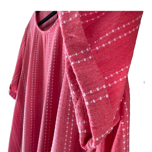 W5 Coral Swiss Dot Tie Knot Front Top Plus Size 3X - Picture 4 of 5